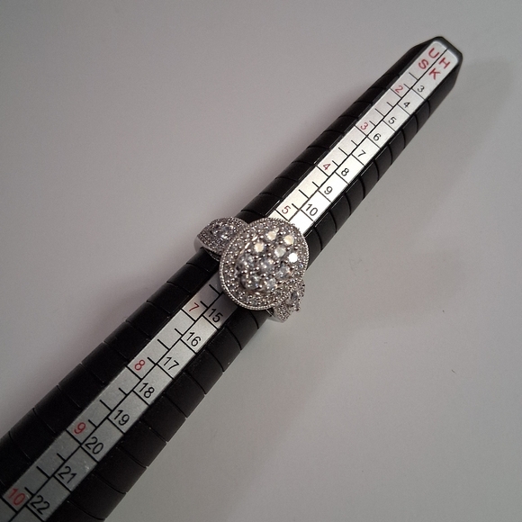 Epiphany Womens Size 6 925 Sterling Silver Oval Pave CZ Diamond Cluster Ring - Picture 10 of 10